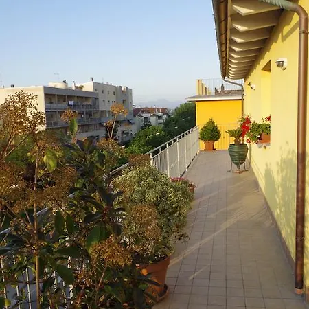 Apartment La Mansarda Di Lorenzo Falconara Marittima